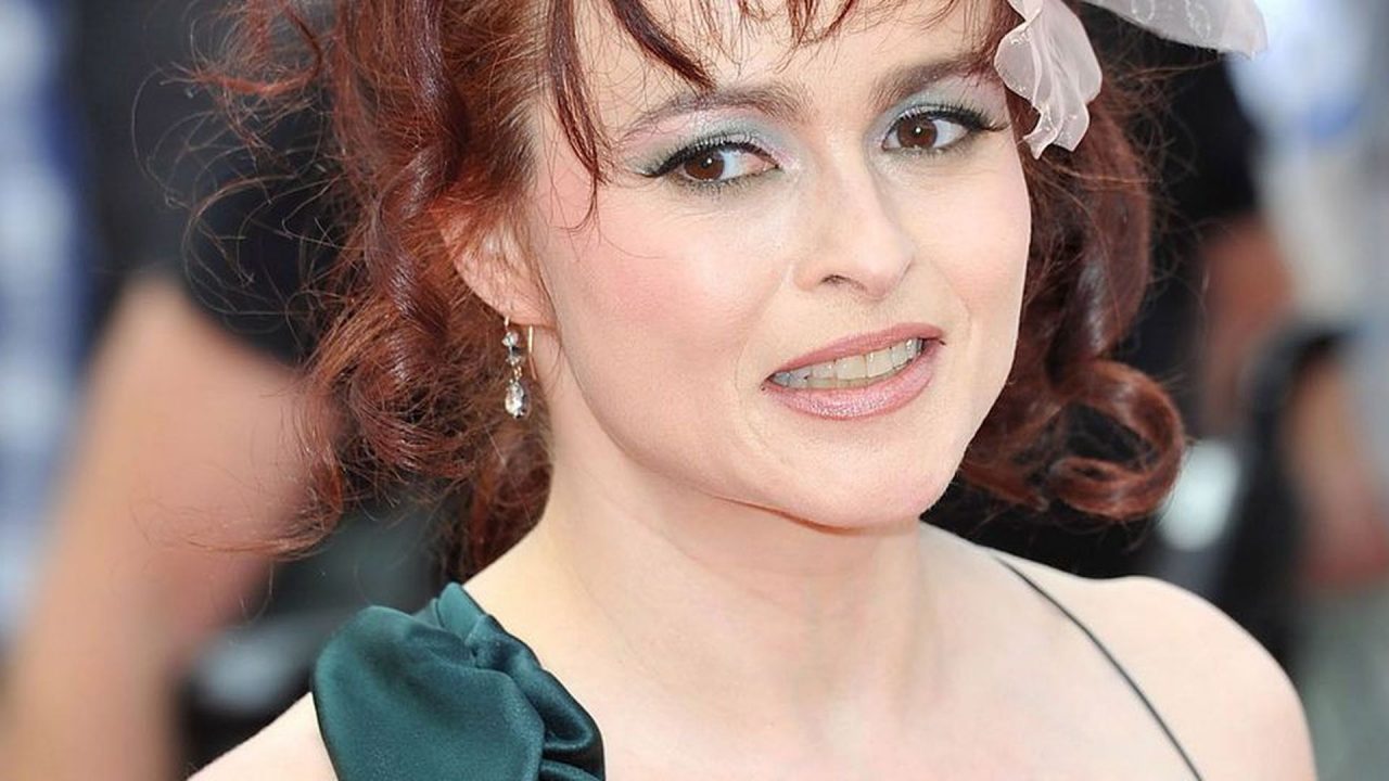 Helena Bonham Carter Beautiful Face Close Up Images - 1080p Full HD Wallpaper