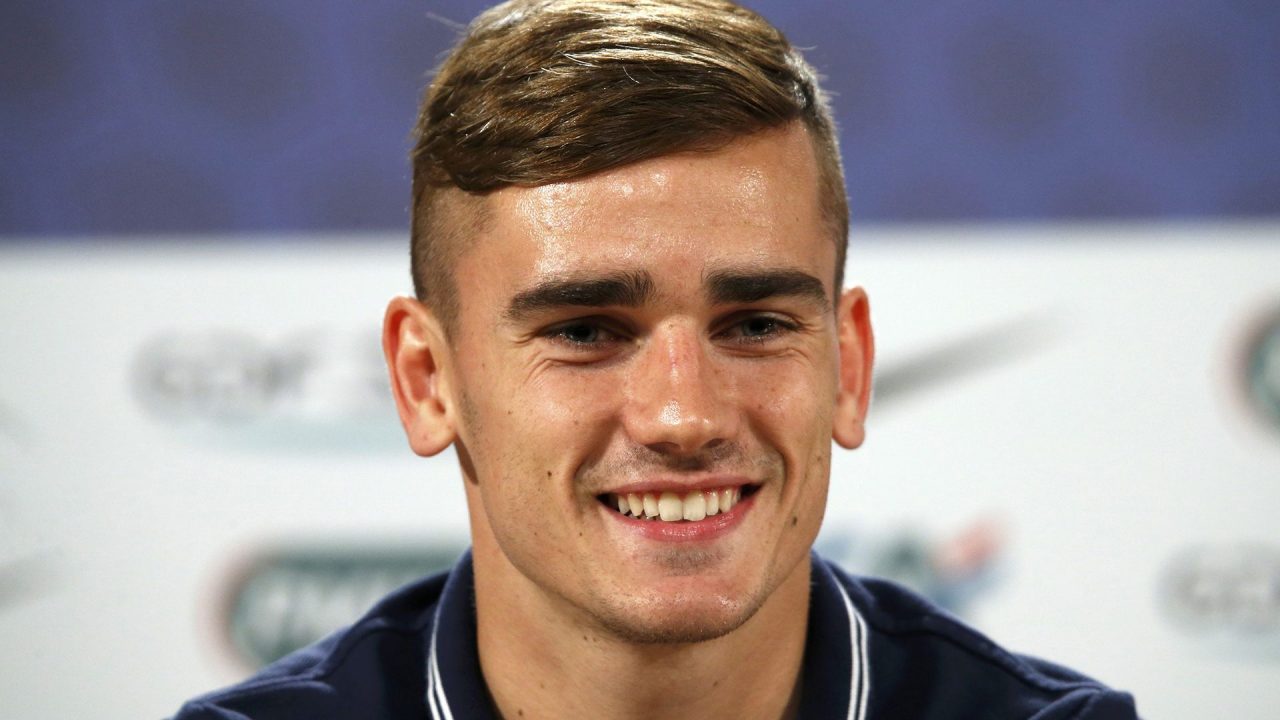 Antoine Griezmann Cute Smiling Picture - 1080p Full HD Wallpaper