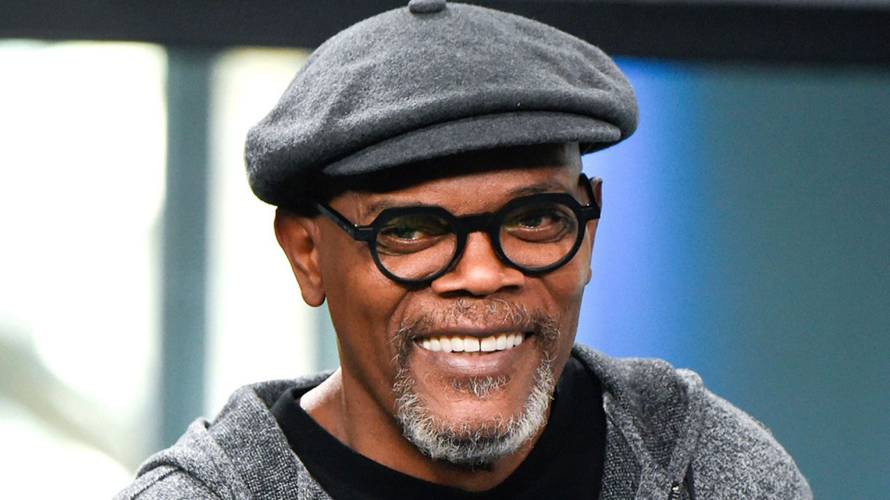 Samuel L. Jackson Smiling Pics - 1080p Full HD Wallpaper